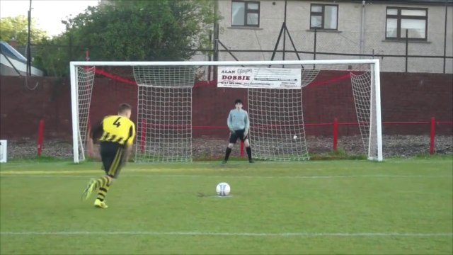 Goalkeeper makes the worst mistake on a penalty... FAIL