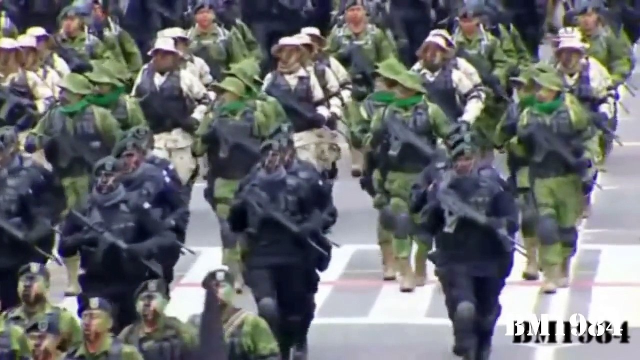 DESFILES MILITARES MEXICANOS ╬ LO MEJOR ╬ 3 VIDEOS