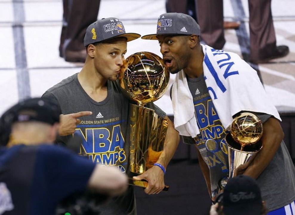 Andre Iguodala Receives 2015 Finals MVP Trophy