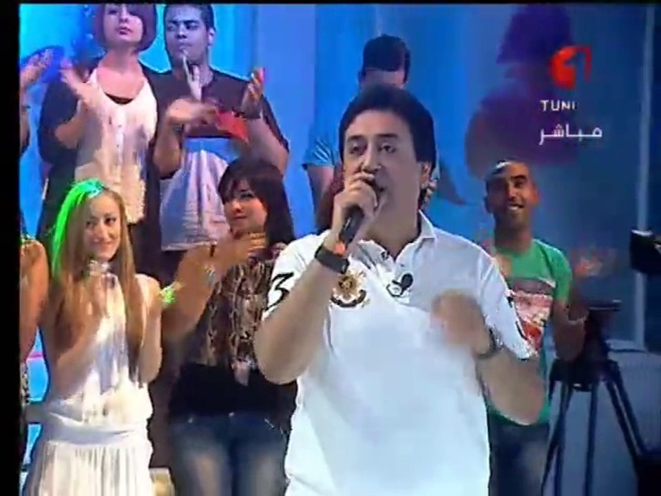غازي العيادي  - صعب ان الواحد يحبك  - مع ندى بن شعبان - منوعة "كل أحد " - 2015/06/14