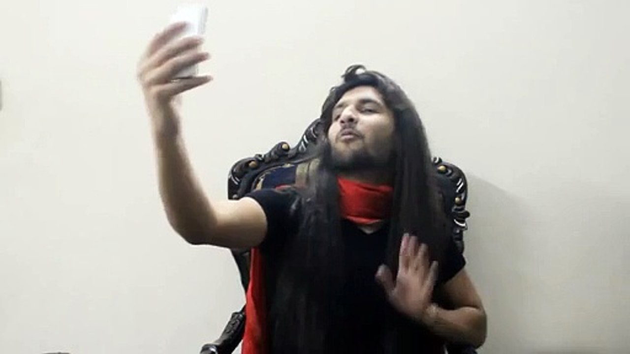 Zaid Ali.. how girls takes pics