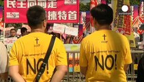هونغ كونغ: المجلس التشريعي ينظر في مشروع اصلاحات لقانون الانتخابات فيما خرج المؤيدون و المعارضون للشارع