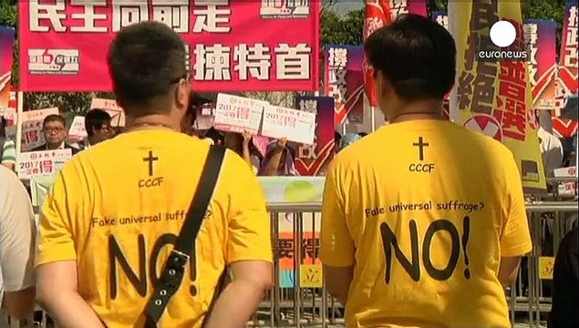 Hong Kong, sulla riforma elettorale torna la tensione tra sostenitori del governo e dell'opposizione