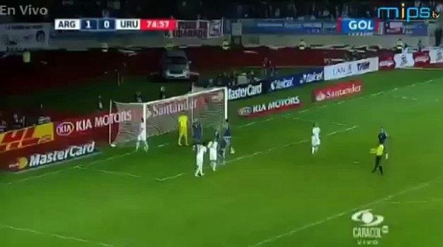 La pelea entre Lionel Messi y Arevalo Rios - Argentina vs Uruguay - Copa América 2015
