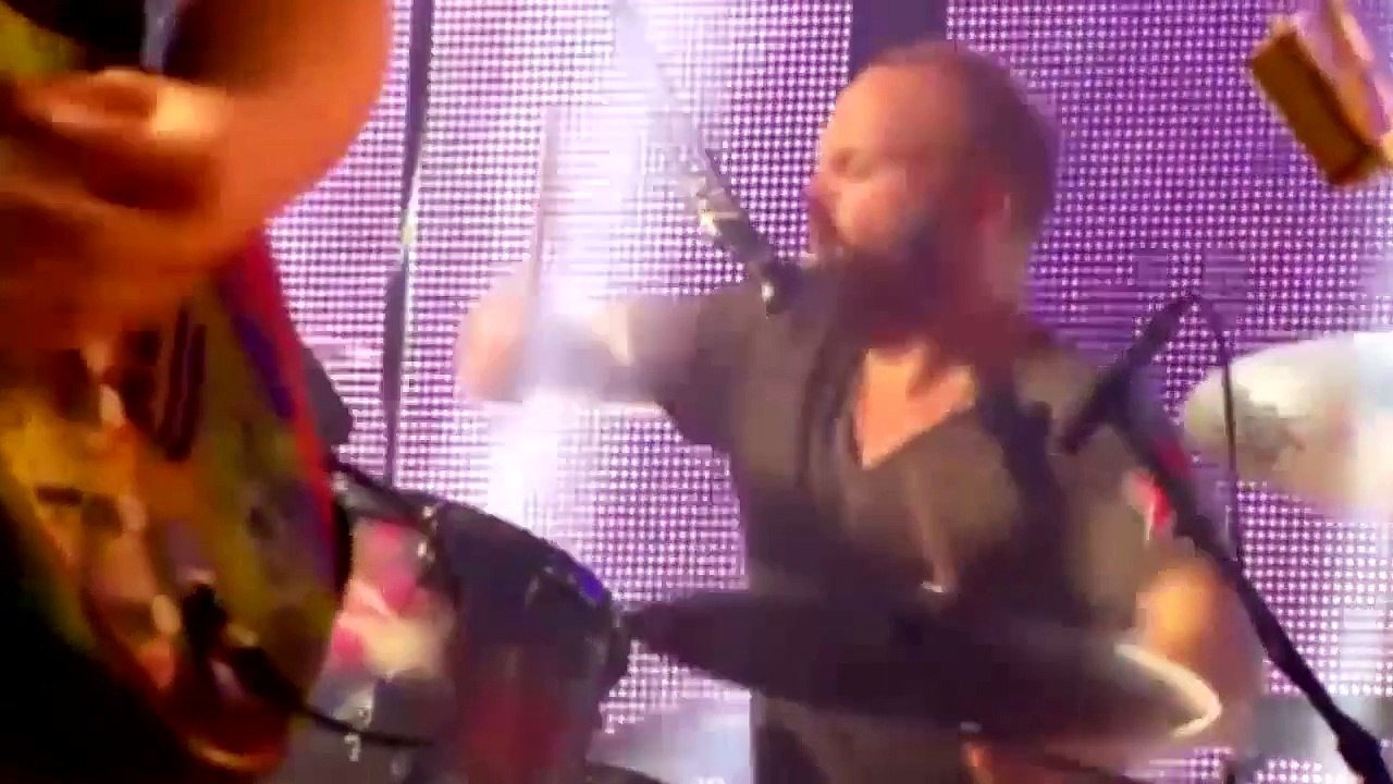 Coldplay Paradise Live Kanye West Otis Jay-Z Beyonce Love On Top VMA MTV EMA 2013 AMA Awards