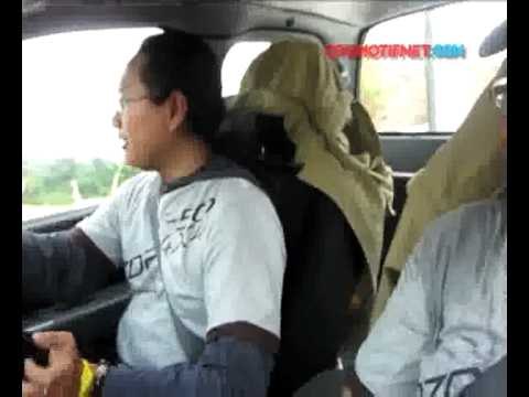 OTOMOTIFNET - Test Drive Mazda BT 50 (Bag.2)