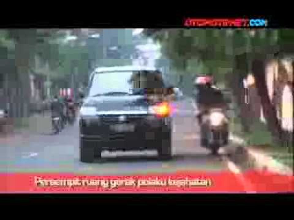 OTOMOTIFNET -  Tips Aman Berkendara Wanita (Bag.2)