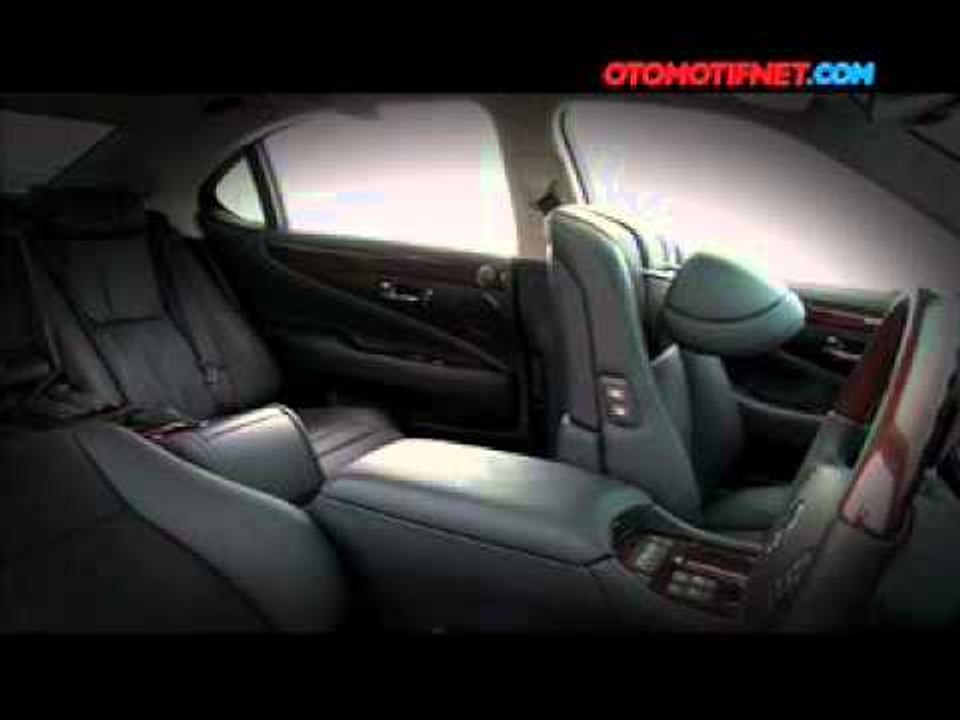 OTOMOTIFNET - Test Drive Lexus 600 HL
