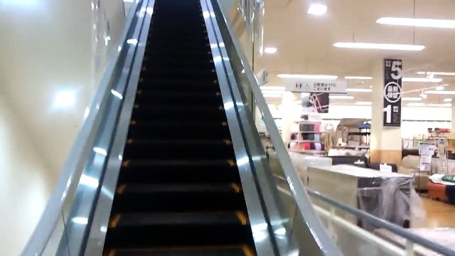 HAPPY ESCALATOR MONDAY! ニトリ八王子店フジテックエスカレーター FUJITEC Escalators/l'escalator（動画）