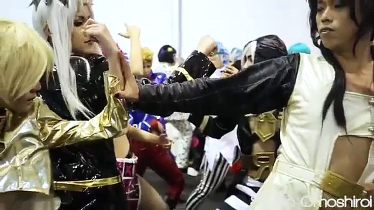 COMIC FIESTA 2013 COSPLAY SHOWCASE 1-2 [HD]