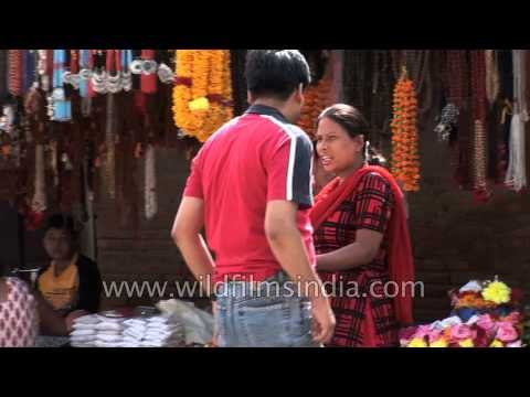 Street vendors selling flowers outside Pashupatinath temple - Nepal