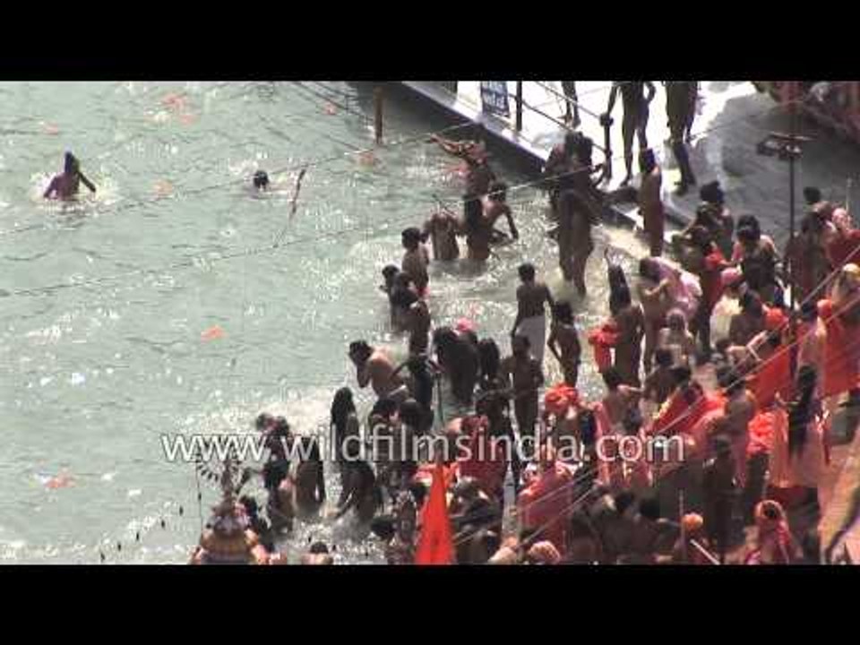 Naga Sadhus rush for 'Shahi Snan' : Kumbh Mela, Haridwar