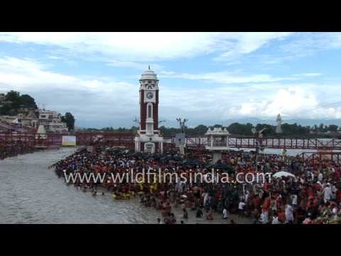 Kanwarias take holy dip in river Ganges - Haridwar