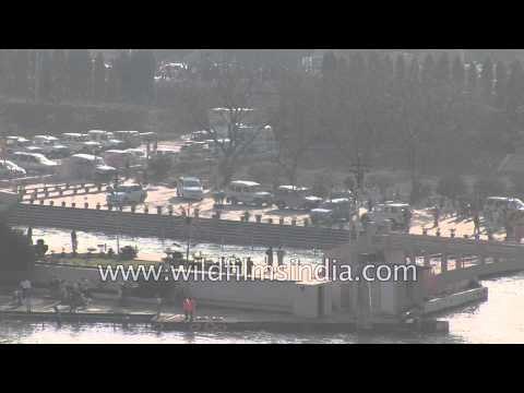 Devotees throng at India´s Kumbh Mela festival