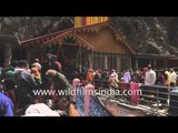 Hindu pilgrims throng Yamunotri Temple, India