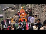 Pilgrims carry palanquins of Naag Devta and Yamuna Devi - Yamunotri Yatra