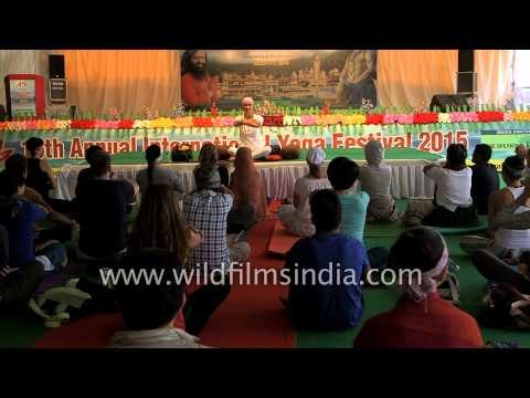 Kia Miller takes Yoga class at Parmarth Niketan - Rishikesh