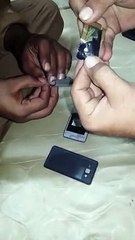 Secret Chip inside Samsung Battery...Inside Story - Pakistan TV