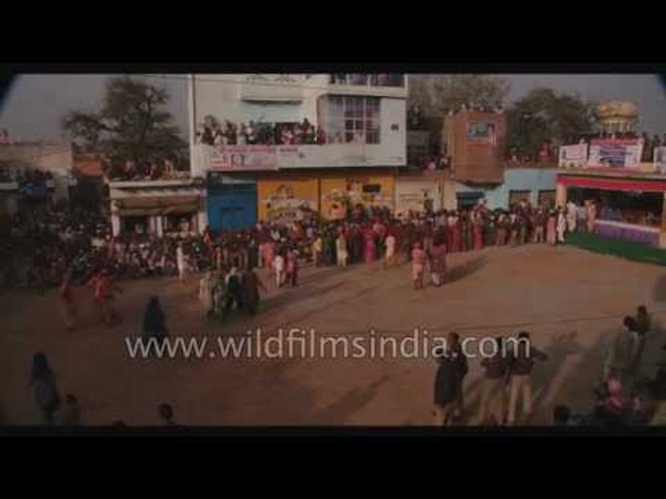 Women get ready for the Lathmaar Holi - Barsana...