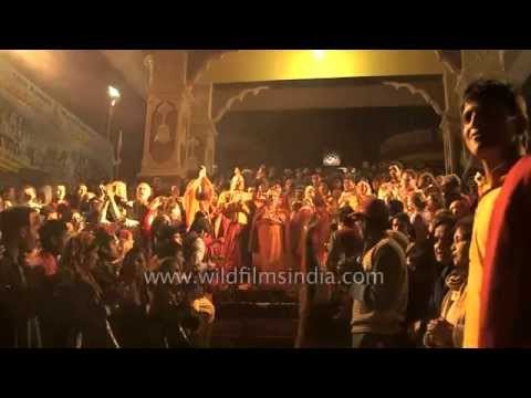 Aarti at the Parmarth Ghat - Rishikesh, Uttarakhand