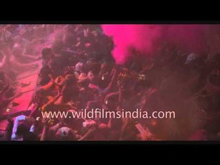 Sea of colourful human heads at Banke Bihari temple, Vrindavan