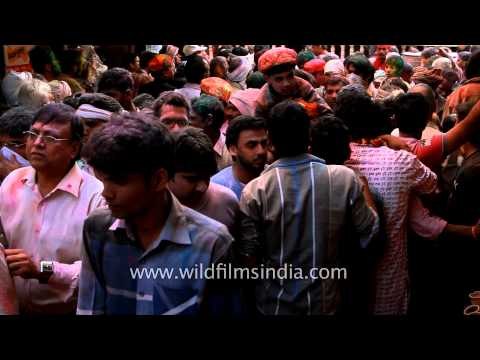 Crowd thronged outside Banke Bihari temple - Vrindavan