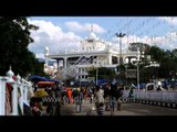 Devotees outside Takht Shri Keshgarh Gurudwara, Punjab