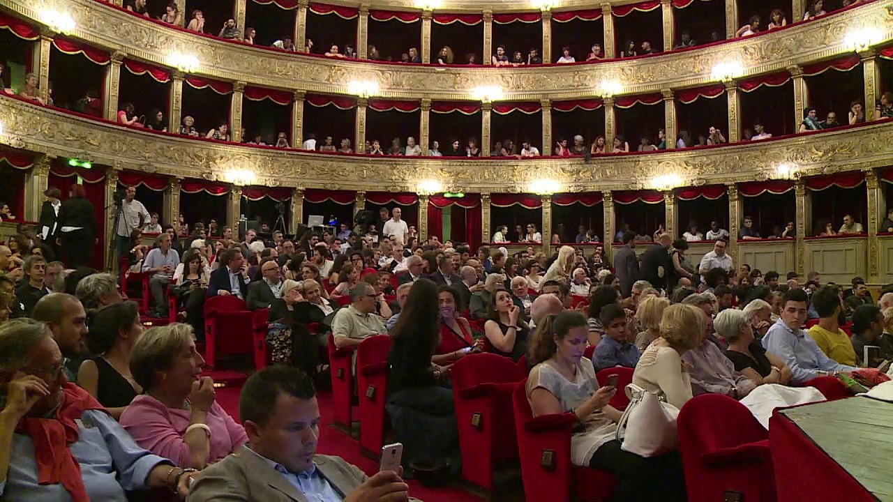 Des migrants racontent leur parcours au théâtre
