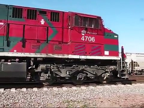 Trenes FERROSUR en estaciones Irolo Mexicano y Otumba, Mex.wmv
