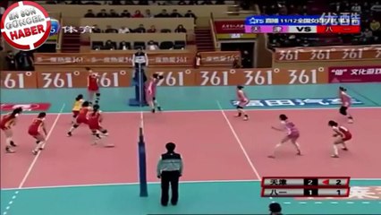Iddia ediyoruz.Hayatınızda boyle bir voleybol maçı seyretmemissinizdir