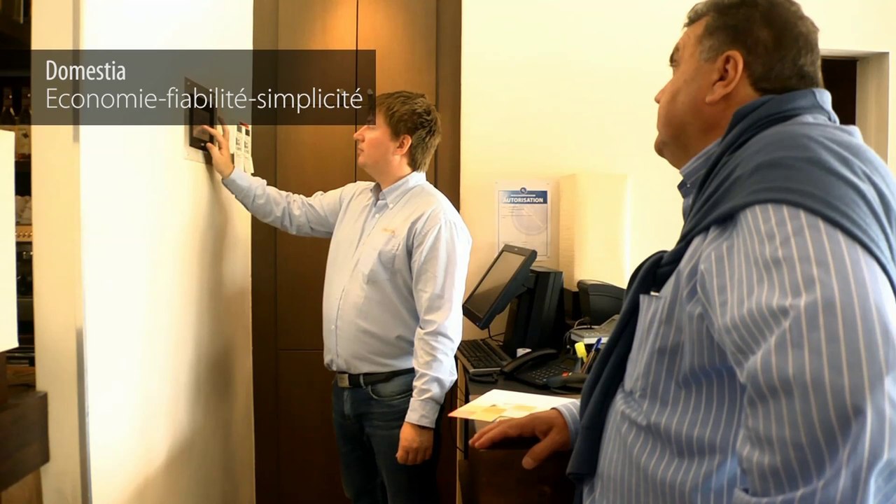 La domotique à portée de main  domestia. be  Domestia La domotique à portée de main www.domestia.be