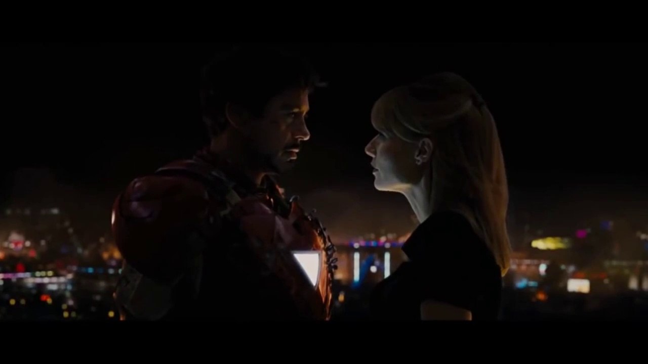 PEPPER & TONY  ( IRON MAN )