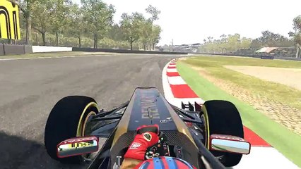 F1 2011 - two crashes