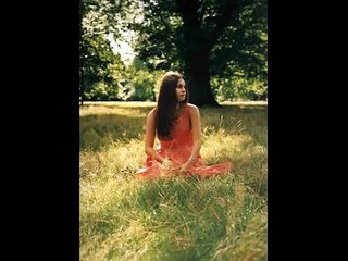 Death In Vegas feat. Hope Sandoval - Help Yourself (lyrics)