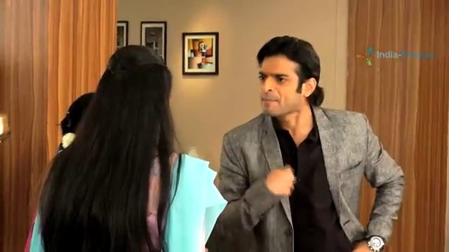 Adi Ki Wajah Se Ishita Aur Raman Ke Bich Hui Ladai - Yeh Hai Mohabbatein - 19 June 2015