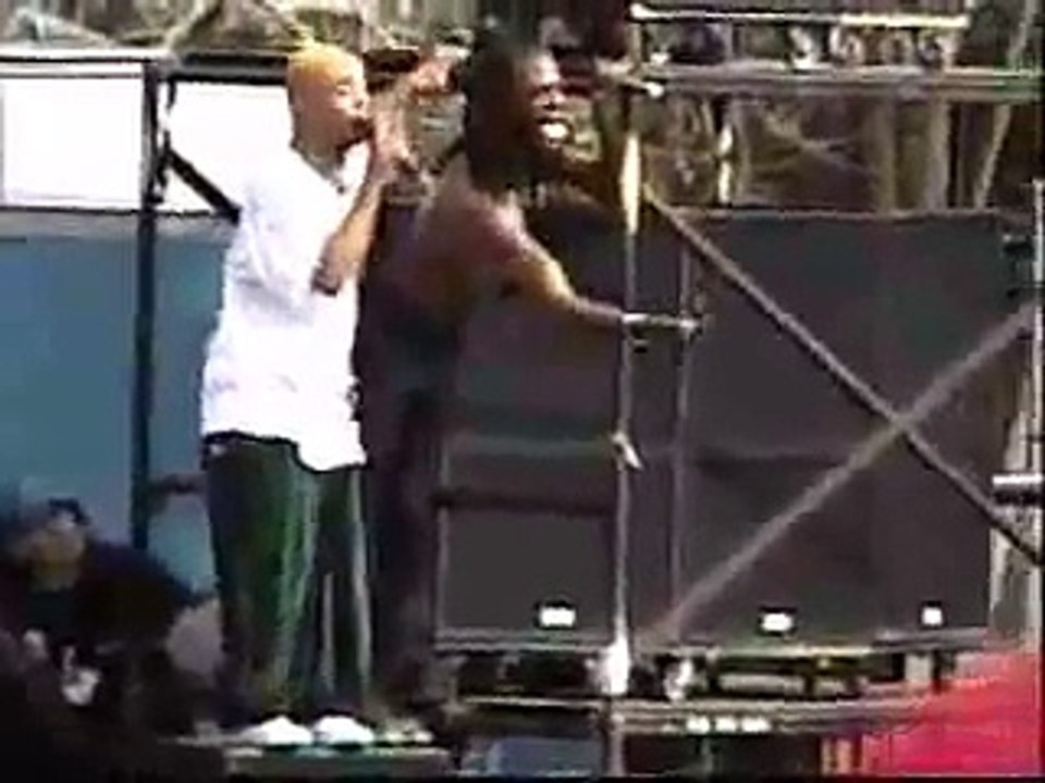 Phi Beta Sigma stepping