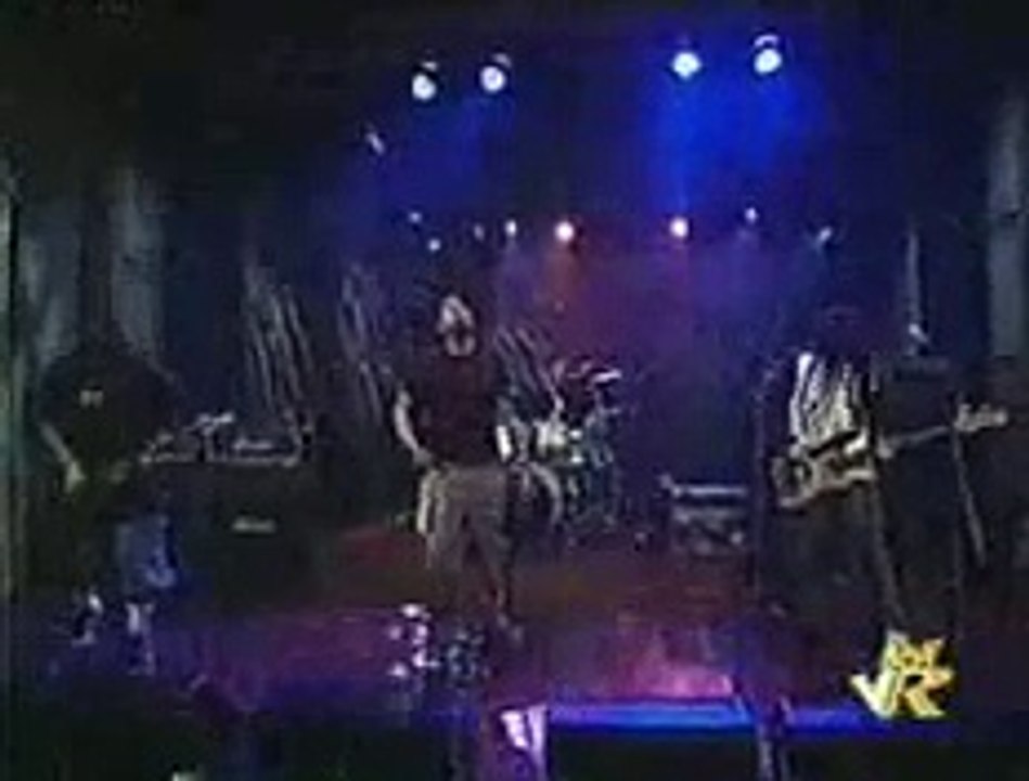 Deftones-Be Quiet and Drive live