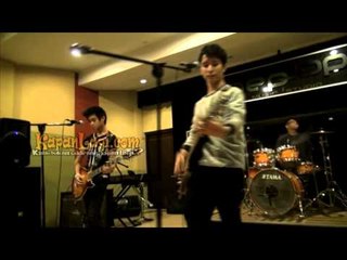 Jadi Produser Musik Ressa Herlambang Galak