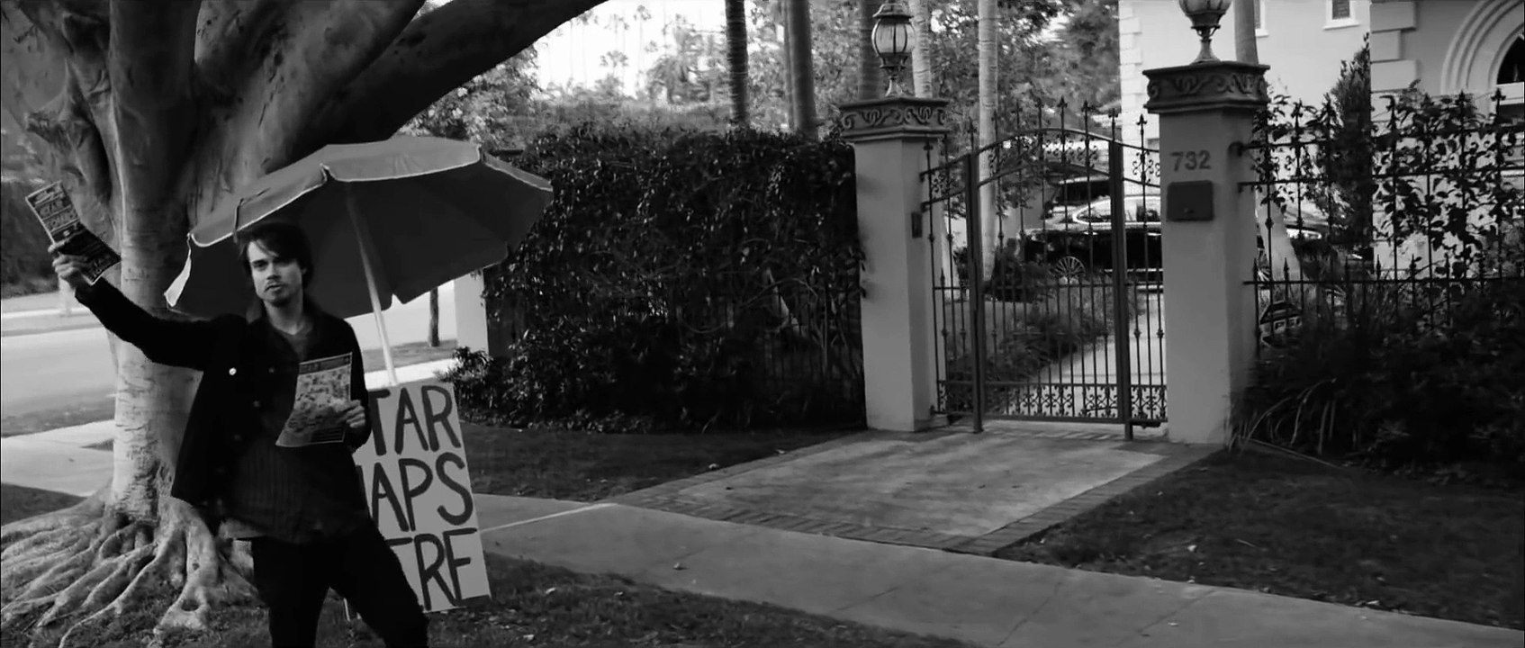 Death Cab for Cutie - The Ghosts of Beverly Drive (Official Video)