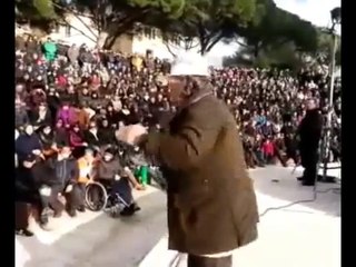Beppe Grillo su poligoni e basi militari in Sardegna e Italia