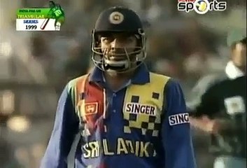 Sri Lanka need 16 runs in 14 balls with 5 wickets
