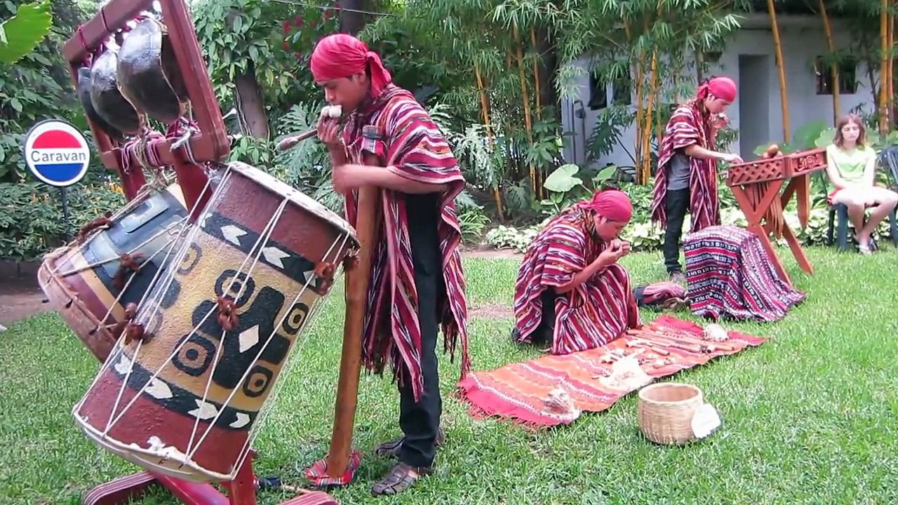 GUATEMALA MUSICA MAYA; MAYAN MUSIC "AJ"