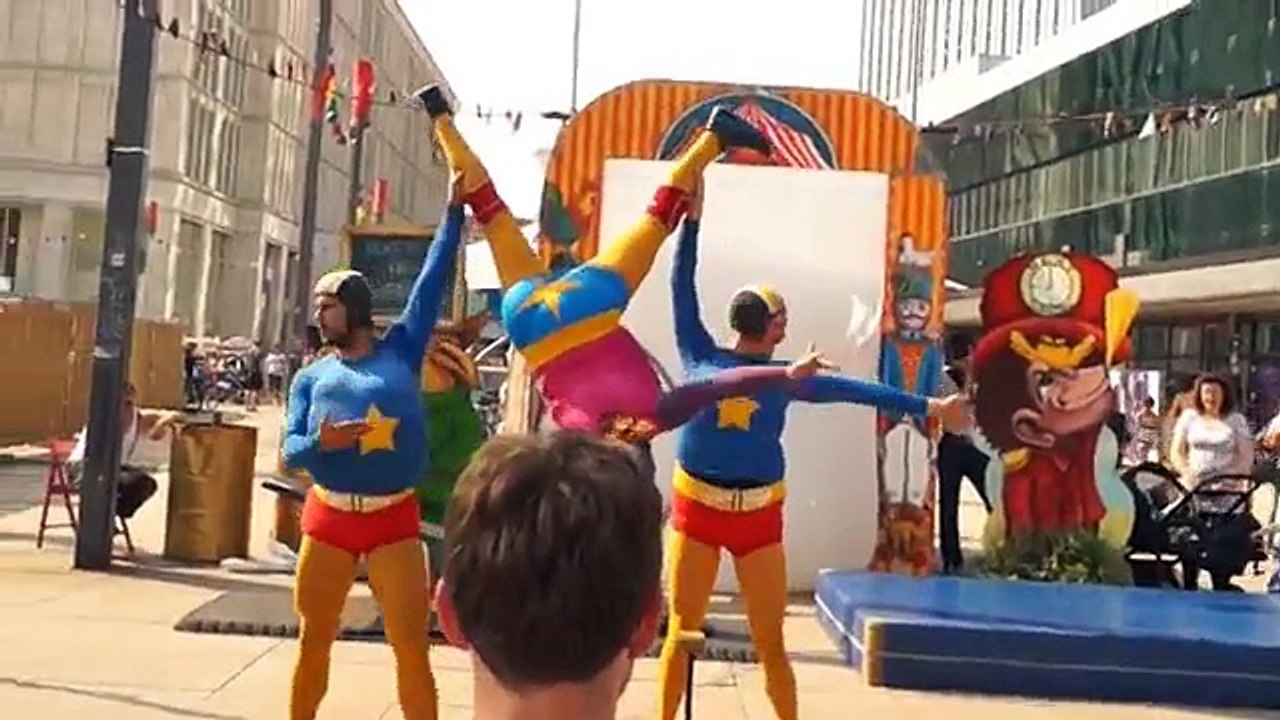Trio Tequiero| Berlin lacht: Straßentheater-Festival am 26.7.2014