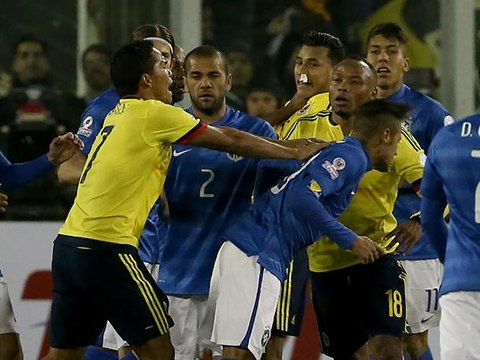 Carlos Bacca éxplica su pelea con Neymar Colombia 1 - 0 Brasil Copa América 2015