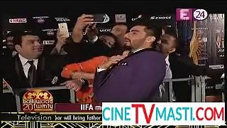 IIFa Mein Shahid Ka Uda Mazak 18th June 2015 CineTvMasti.Com