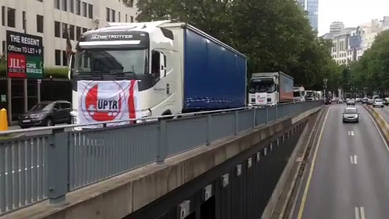 Manifestation des transporteurs routiers dans le centre de Bruxelles