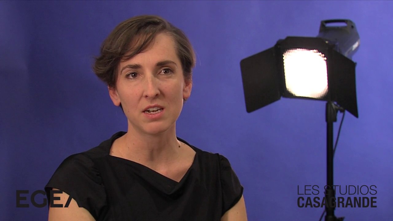 Shooting photo portrait avec une conseillère en image