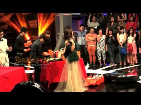 Bella Shofie, Artis Muda Paling Hits Dengan Barang Branded?