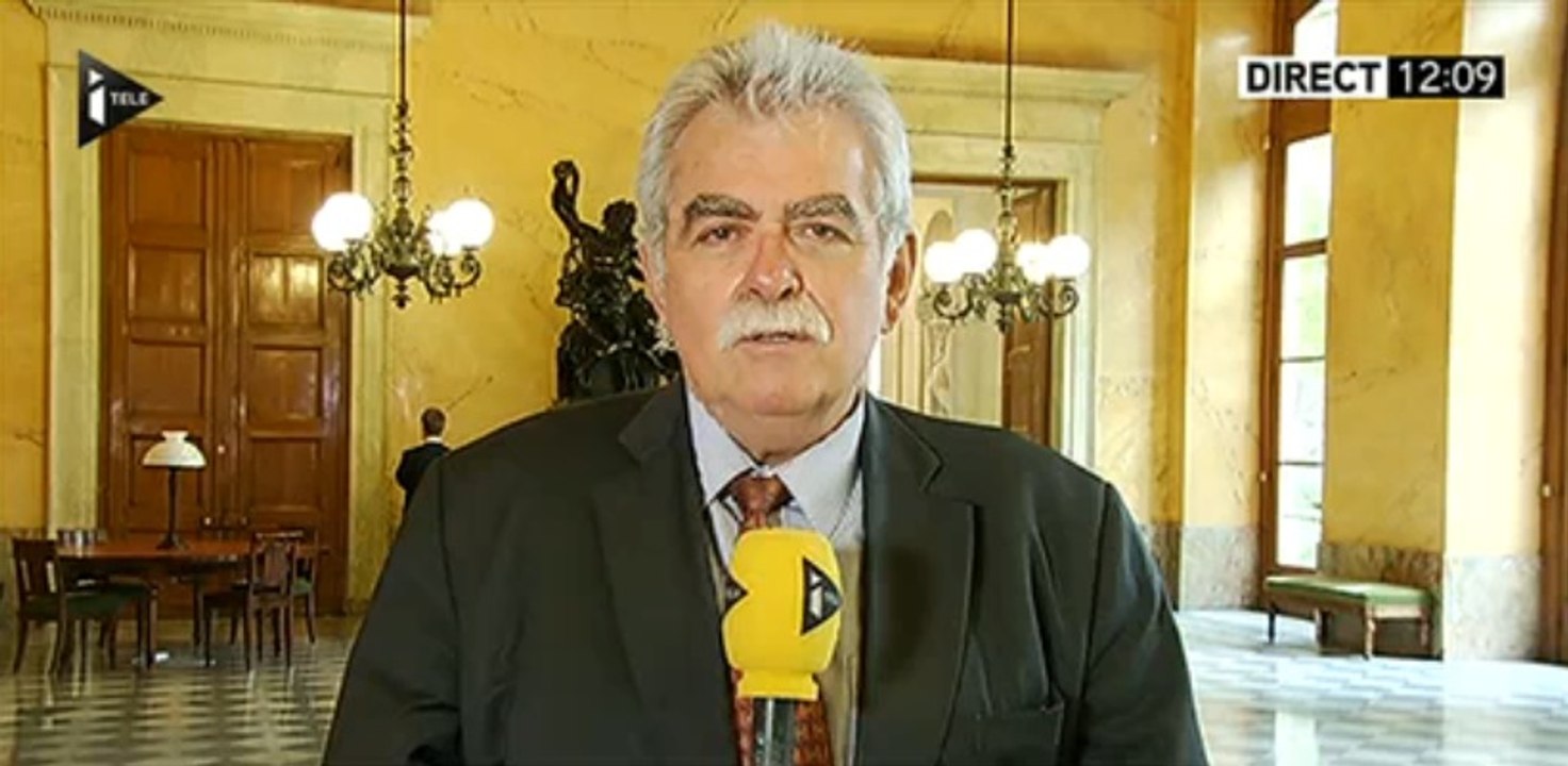Loi Macron : le député PCF André Chassaigne explique pourquoi il votera la motion de censure