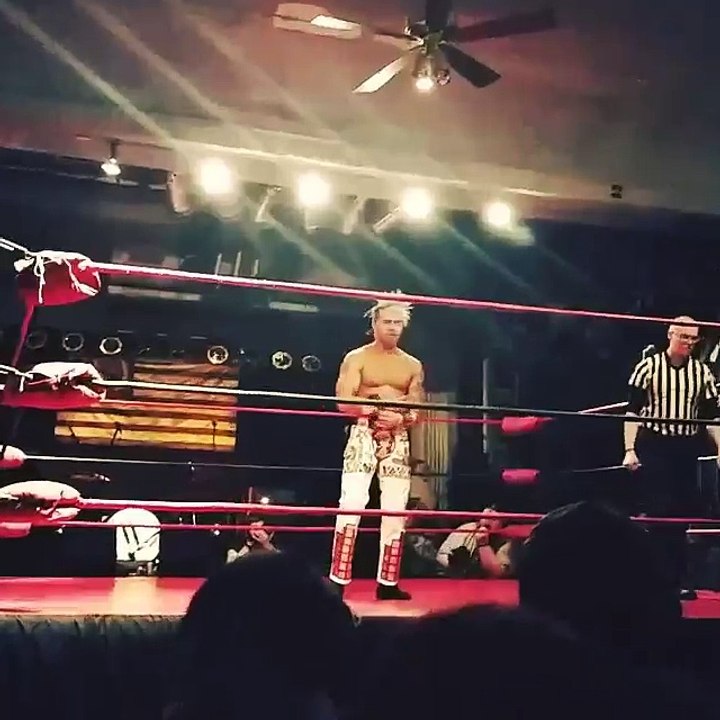 Zema Ion dancing